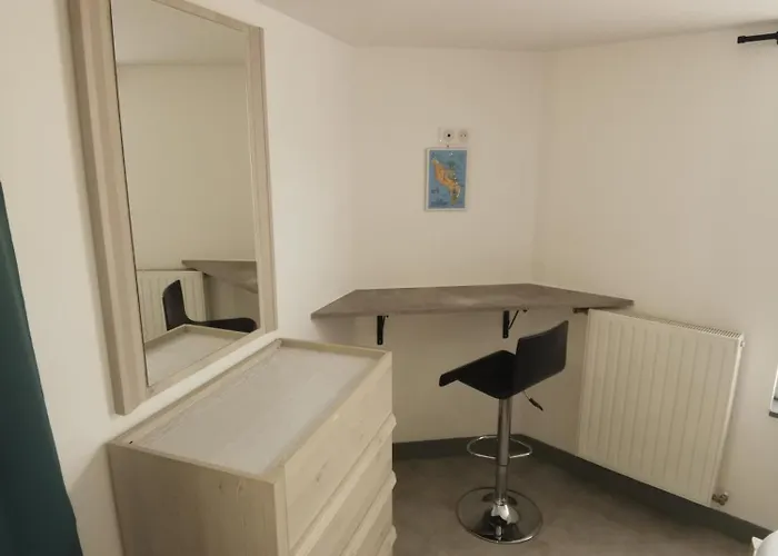Mon Petit Café Hotel La Rochelle (Charente-Maritime)
