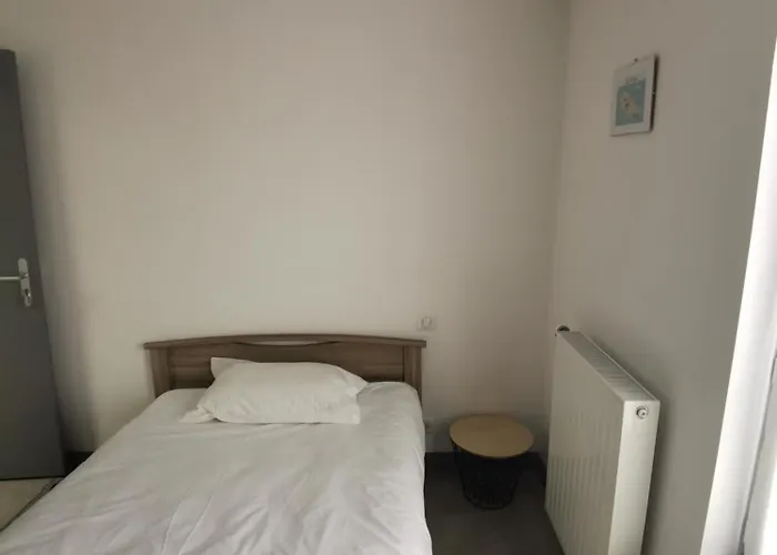 Mon Petit Café Hotel